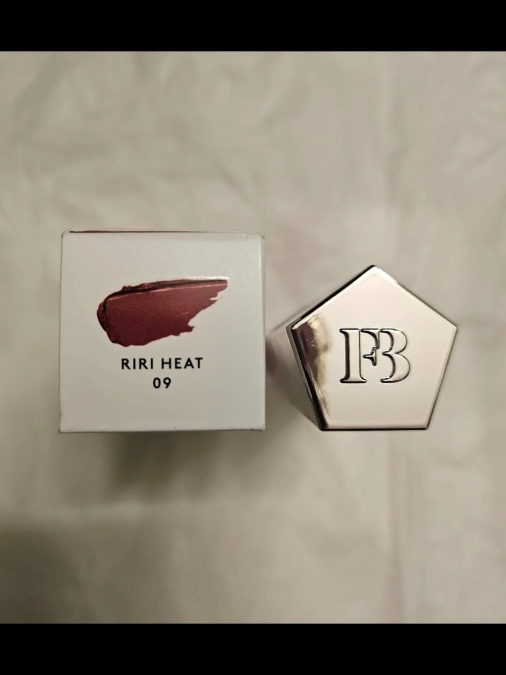 FENTY BEAUTY Gloss Bomb Heat Lip Luminizer + Plumper in RiRi Heat - .30 oz NIB